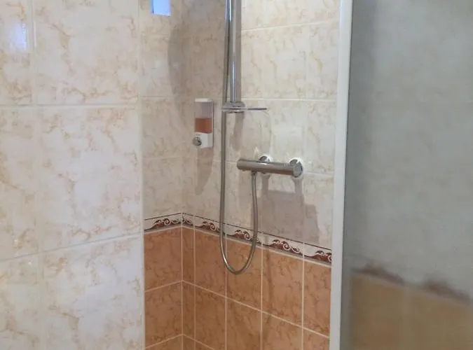 & Caux 住宿加早餐酒店 3*